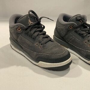 NIKE AIR JORDAN 3 RETRO GG DARK GREY-BRONZE SZ 7Y-WOMENS SZ 8.5 [441140-035]